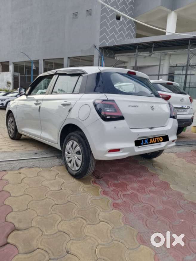 Maruti Suzuki Swift 1.2 Vxi (o), 2024, Petrol