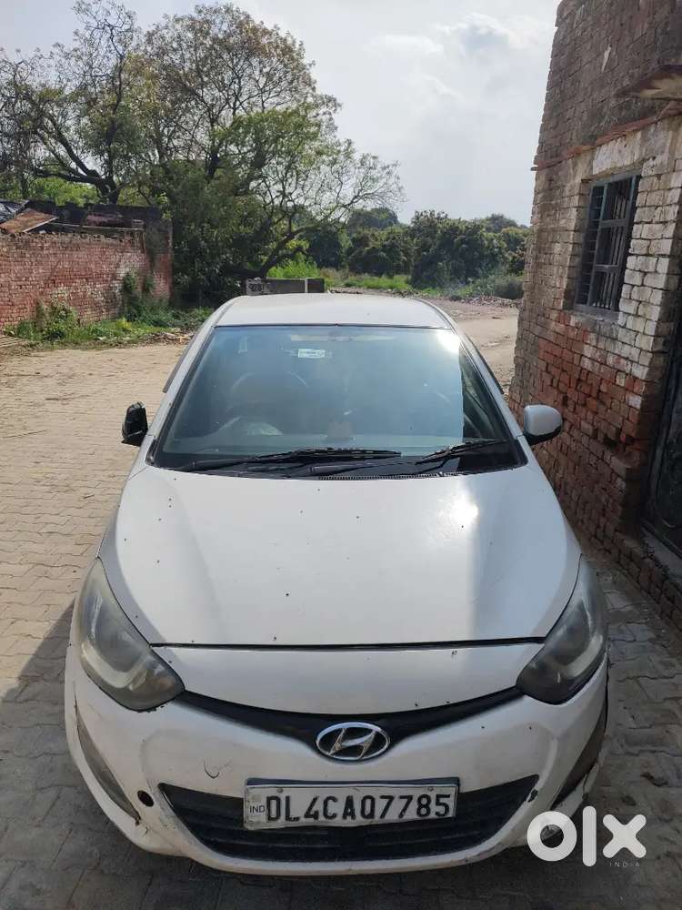 Hyundai I20 2013 Cng & Hybrids 90000 Km Driven