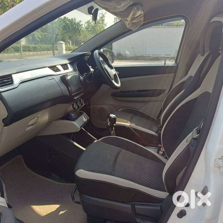 Renault Triber Rxz, 2019, Petrol