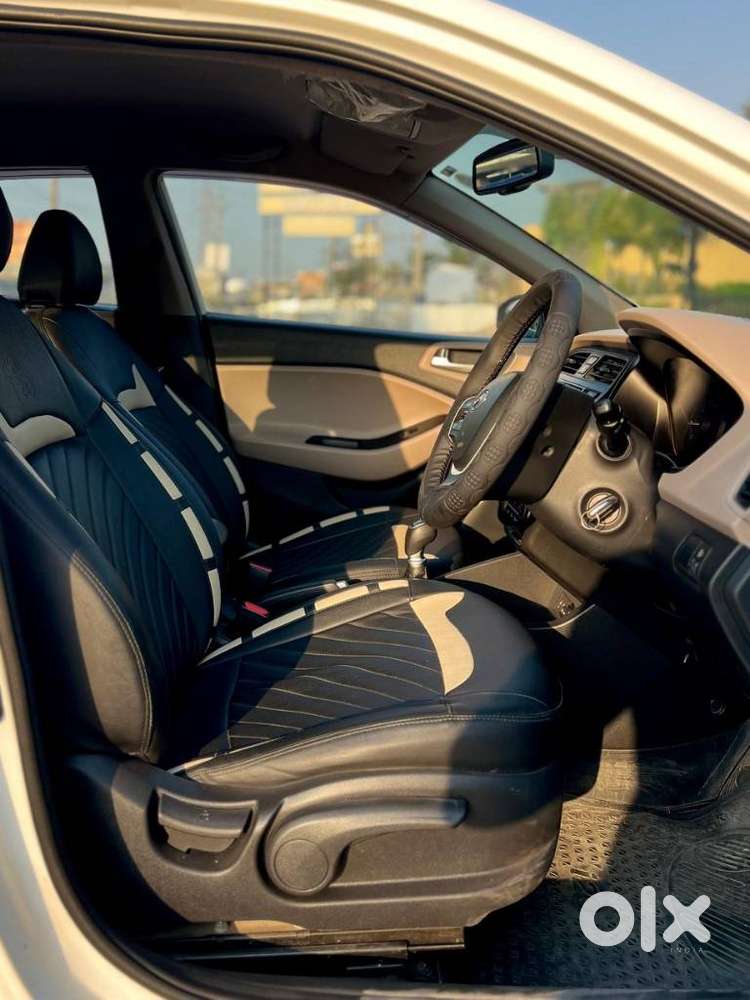 Hyundai Elite I20 Sportz (o) 1.2, 2015, Petrol