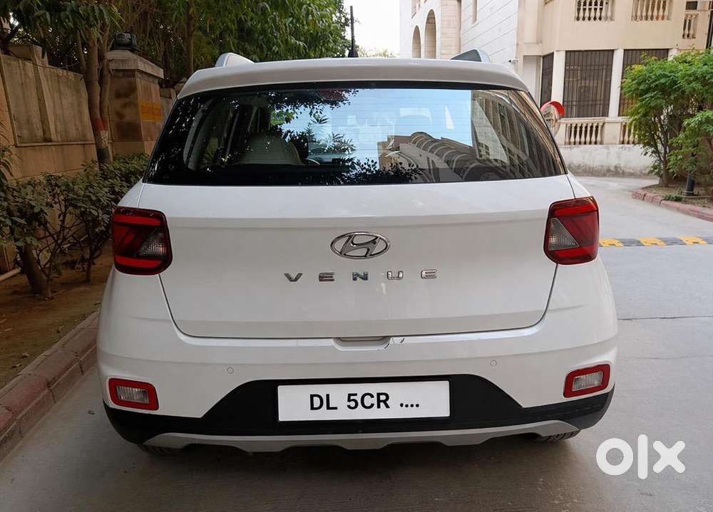 Hyundai Venue S 2020 Petrol Well Maintained  1st Owner  Full Service