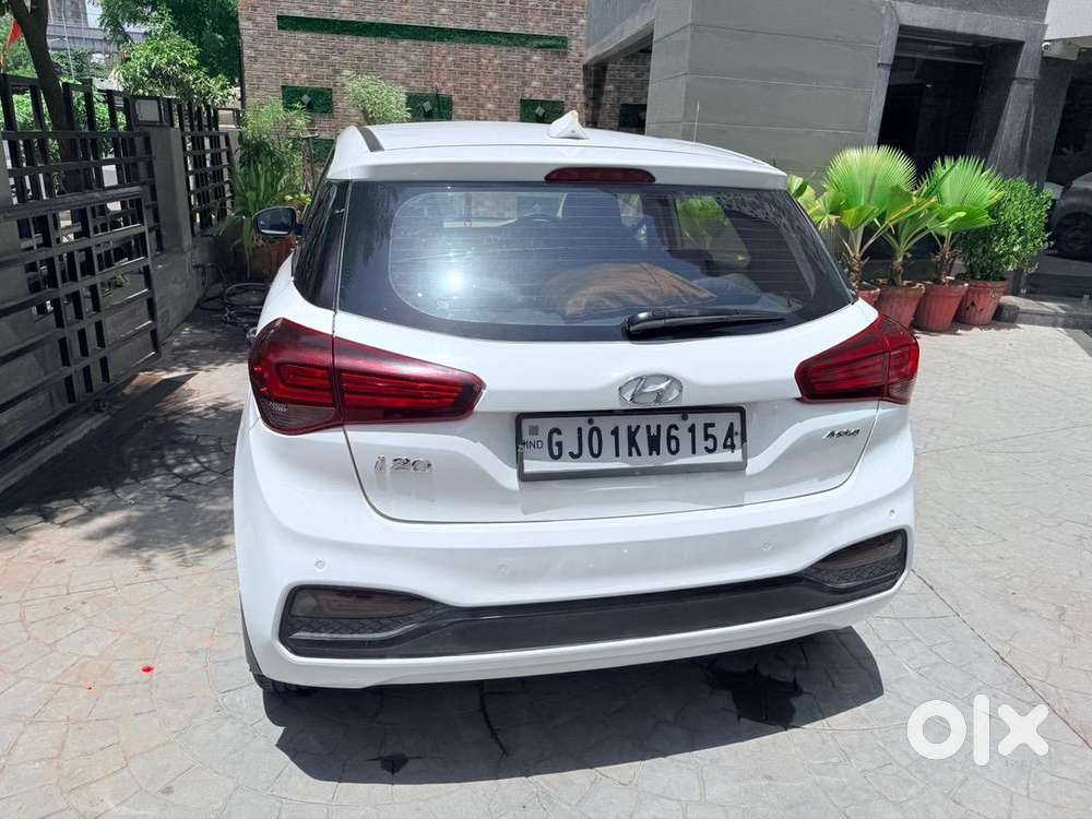 Hyundai I20 2019 Cng & Hybrids 80000 Km Driven