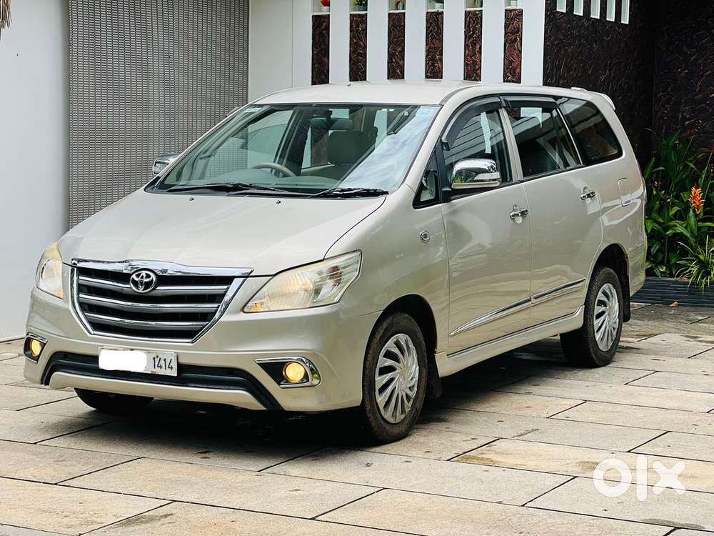 Toyota Innova 2.5 Gx 7 Seater Bs Iv, 2014, Diesel