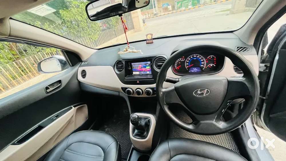 Hyundai Grand I10 2017 Petrol 75000 Km Driven