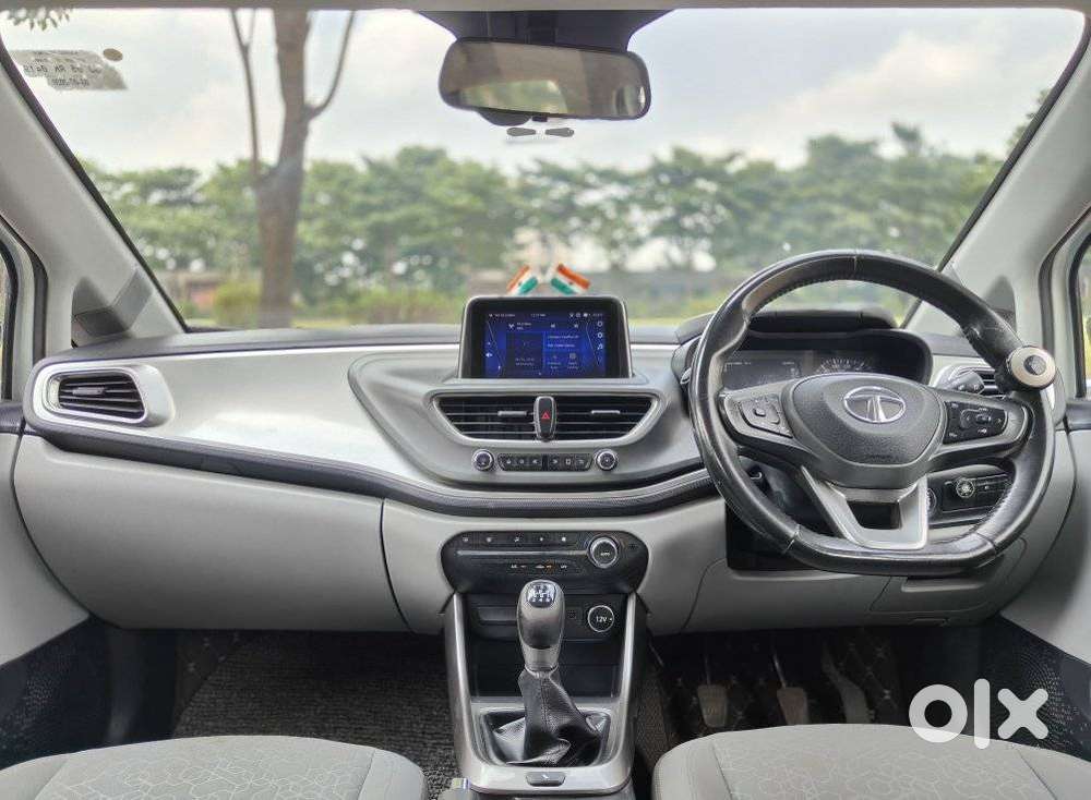 Tata Altroz Xz, 2020, Cng & Hybrids