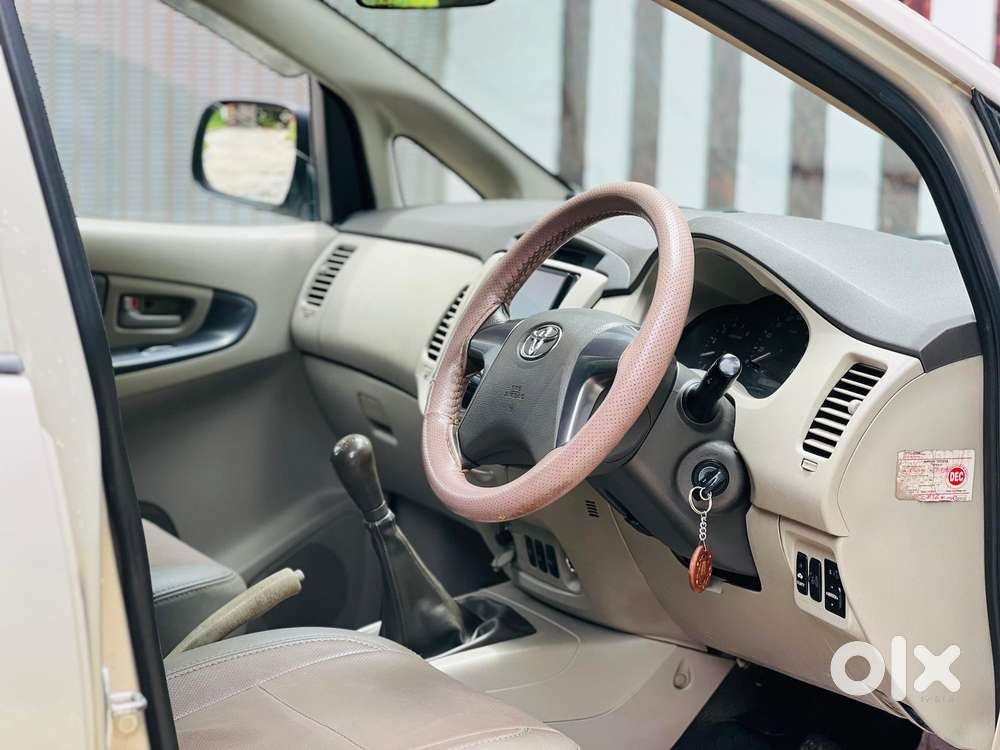 Toyota Innova 2.5 Gx 7 Seater Bs Iv, 2014, Diesel