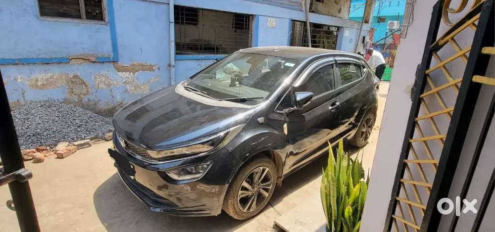 Tata Altroz 2021xz+ Dark Edition