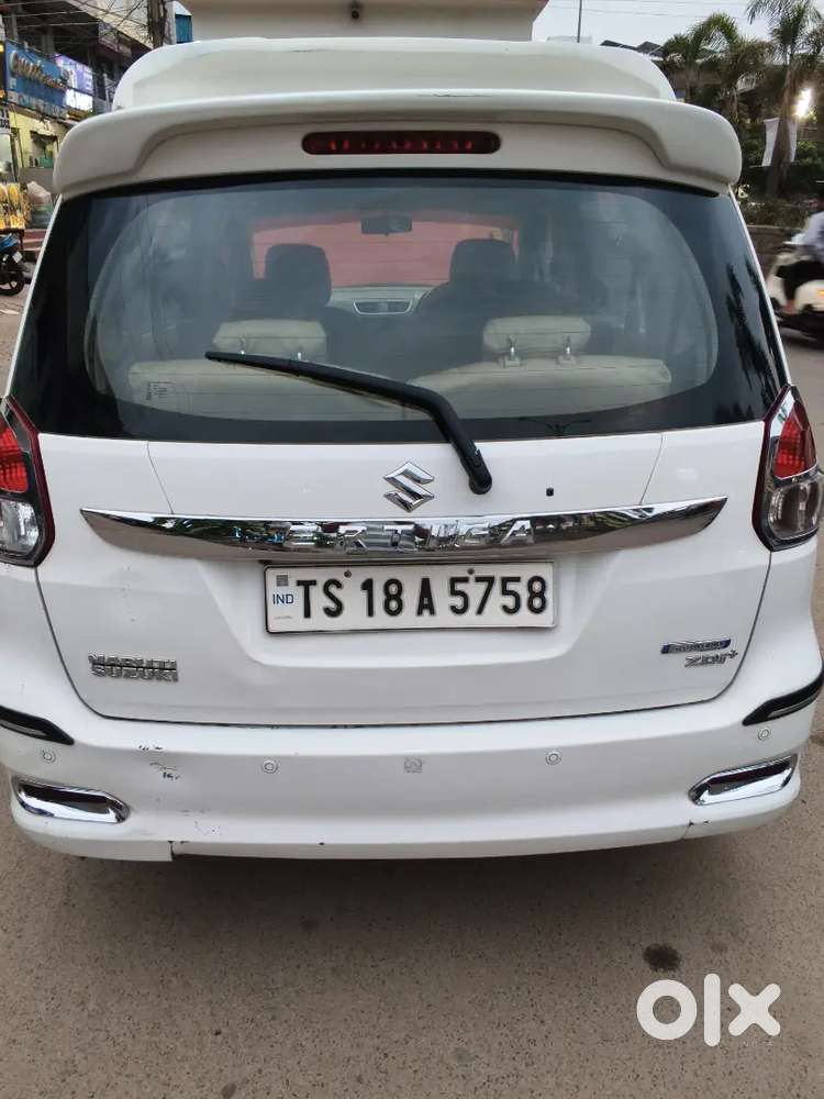 Maruti Suzuki Ertiga 2017 Diesel 124000 Km Driven