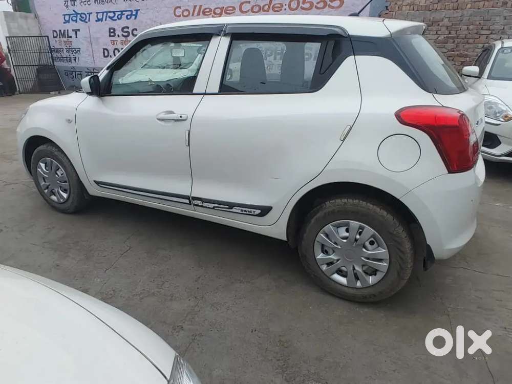Maruti Suzuki Swift 2023 Petrol 43000 Km Driven