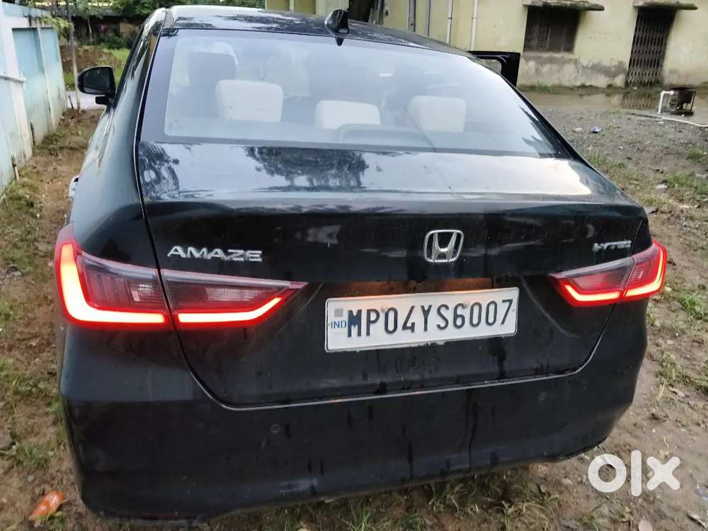 Honda Amaze 2nd Gen 2025 Petrol 9200 Km Driven