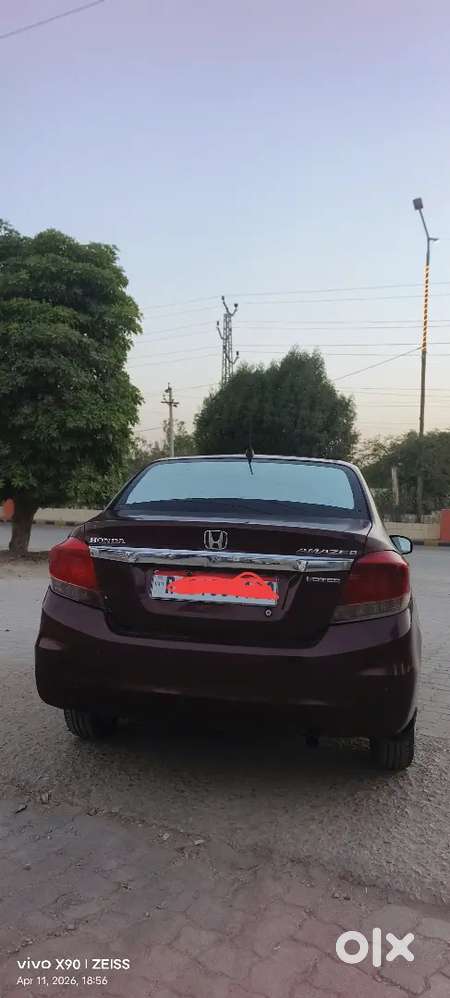 Honda Amaze 2nd Gen 2014 Diesel 83000 Km Driven
