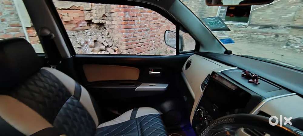 Wagonr Cng Top Notch Car With Music System Also Have All Tyre New