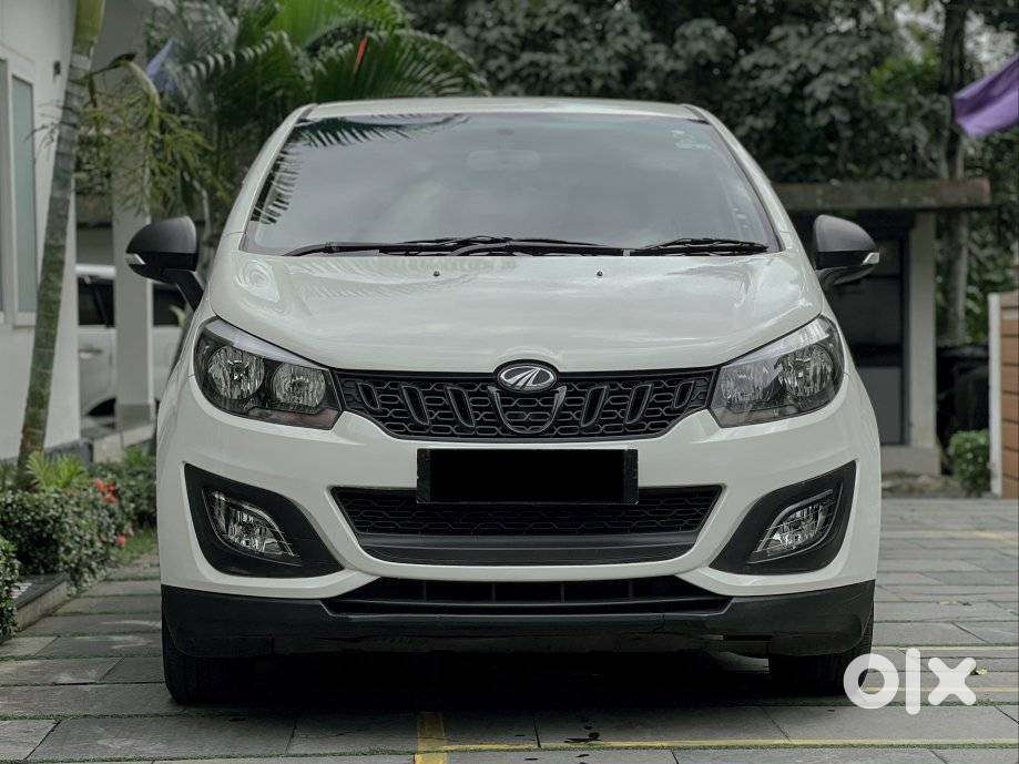 Mahindra Marazzo M2, 2022, Diesel