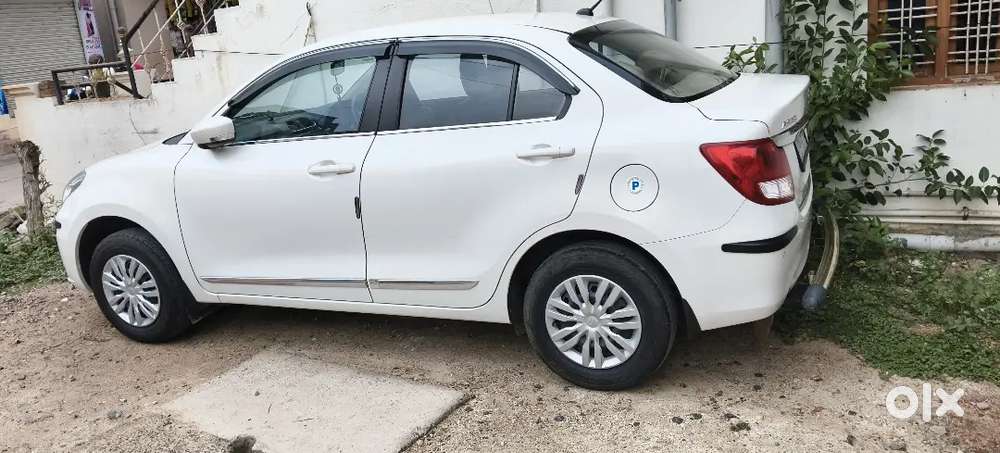 Maruti Suzuki Dzire Vxi 2022