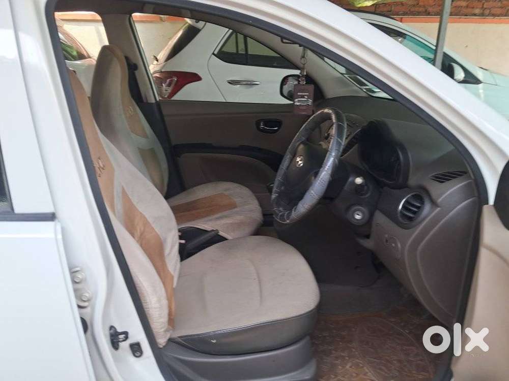 Hyundai I10 Sportz, 2011, Petrol