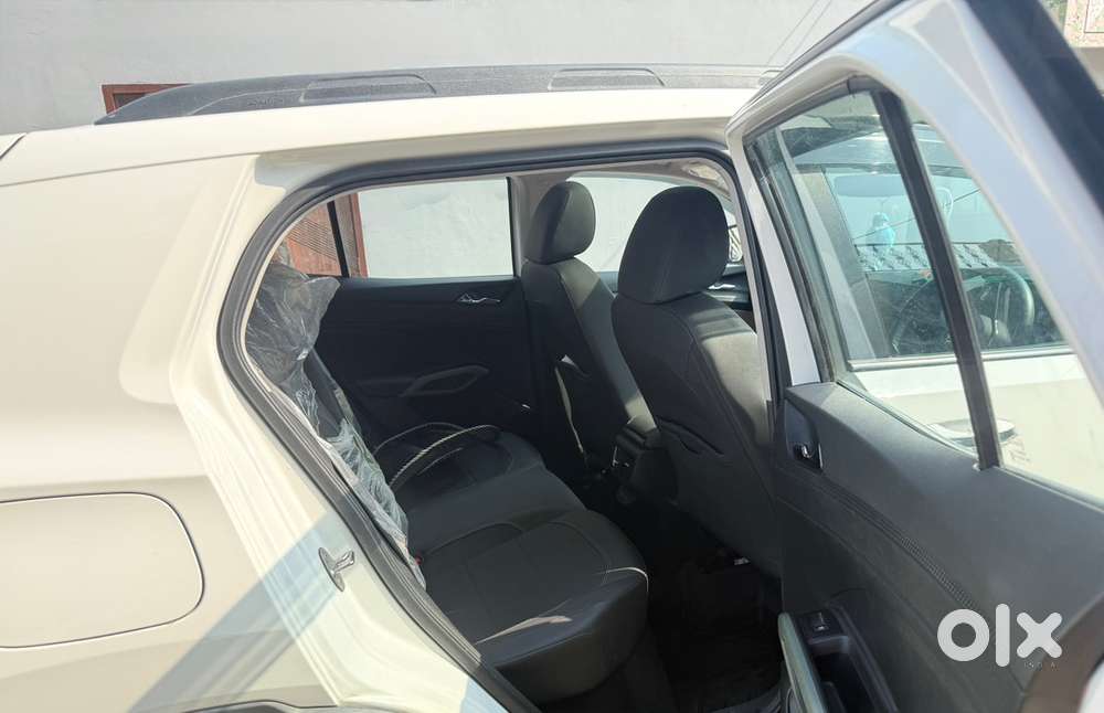 Skoda Kylaq Petrol Manual 2025