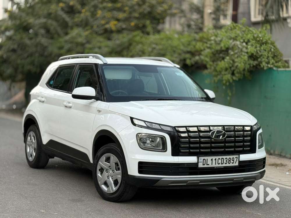 Hyundai Venue 1.2 S (o), 2022, Petrol