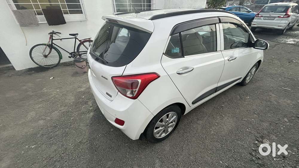 Hyundai Grand I10 1.2 Kappa Vtvt Asta (o) At, 2014, Petrol