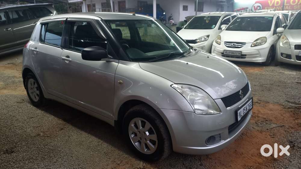 Maruti Suzuki Swift 2004-2010 Zxi Bsiv, 2006, Petrol