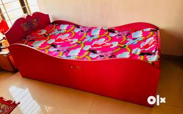 Kids best sale bed olx