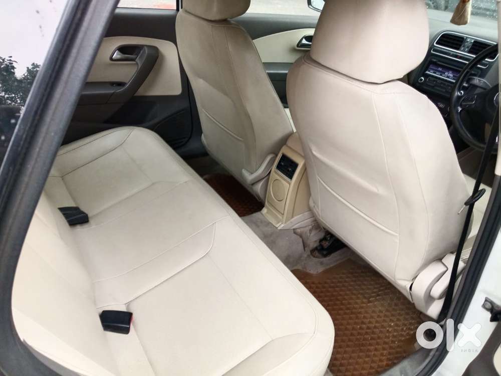 Volkswagen Vento 1.2 Tsi Highline At, 2013, Petrol