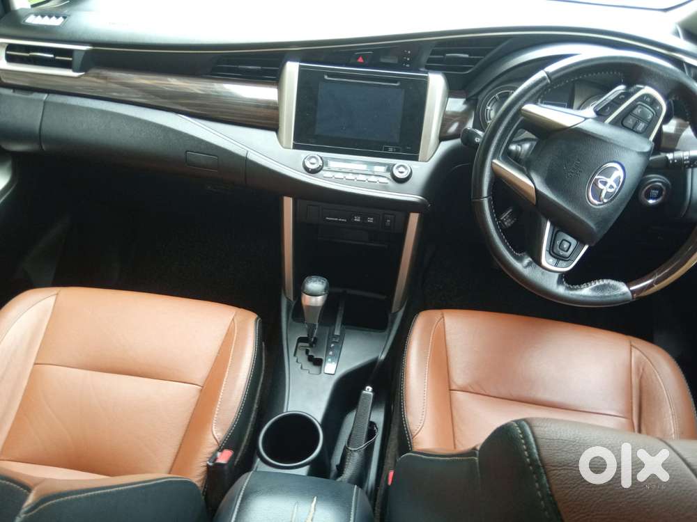 Toyota Innova Crysta 2.8z Automatic, 2018, Diesel
