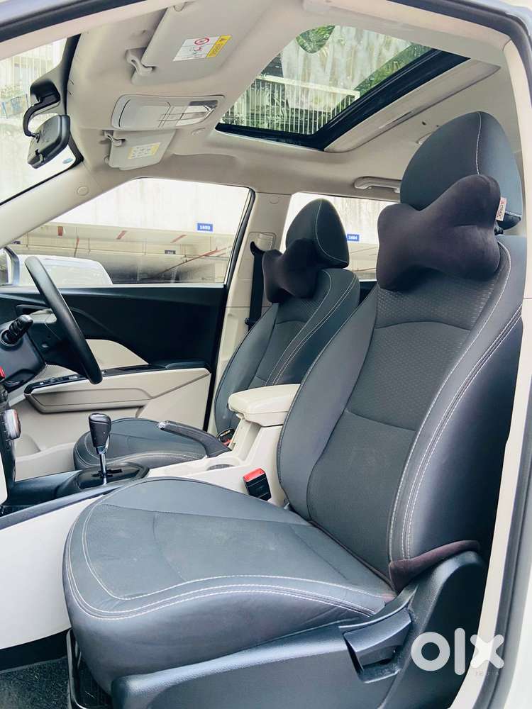 Mahindra Xuv300 W6 Amt Diesel, 2022, Diesel