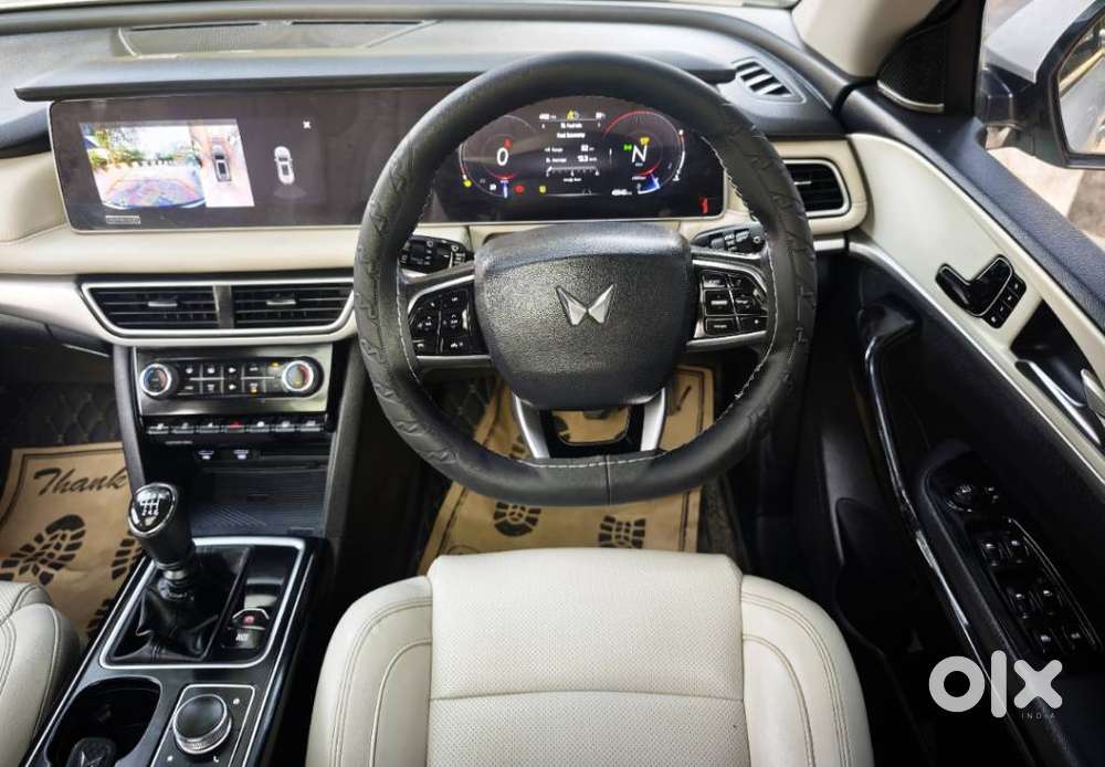 Mahindra Xuv700 2.2 Ax 7 Diesel Mt Luxury Pack Str, 2023, Diesel