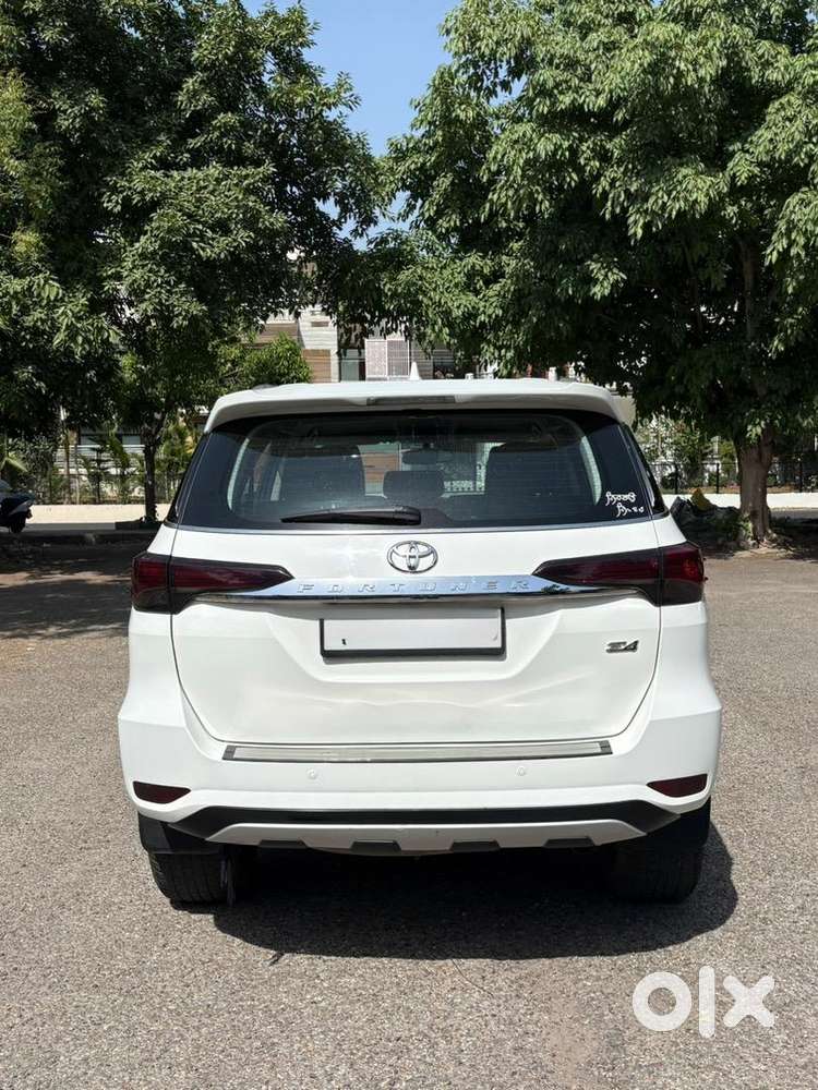 Toyota Fortuner 2019 Diesel 189000 Km Driven