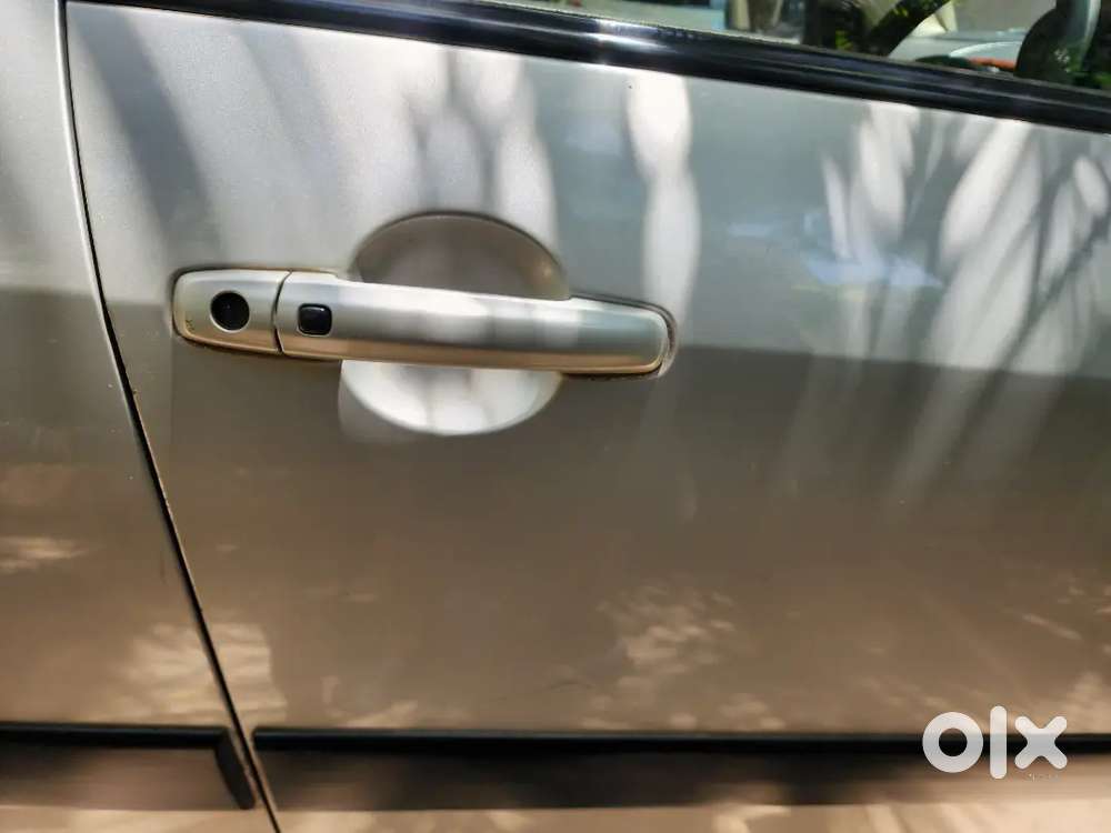 Maruti Suzuki Swift Dzire Zxi Petrol (2015) –well Maintained