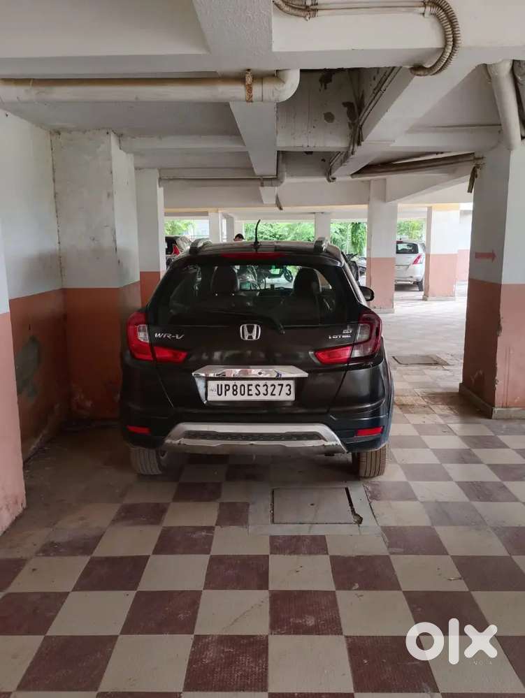 Wrv Sunroof Alloy Wheels Keyless Entry