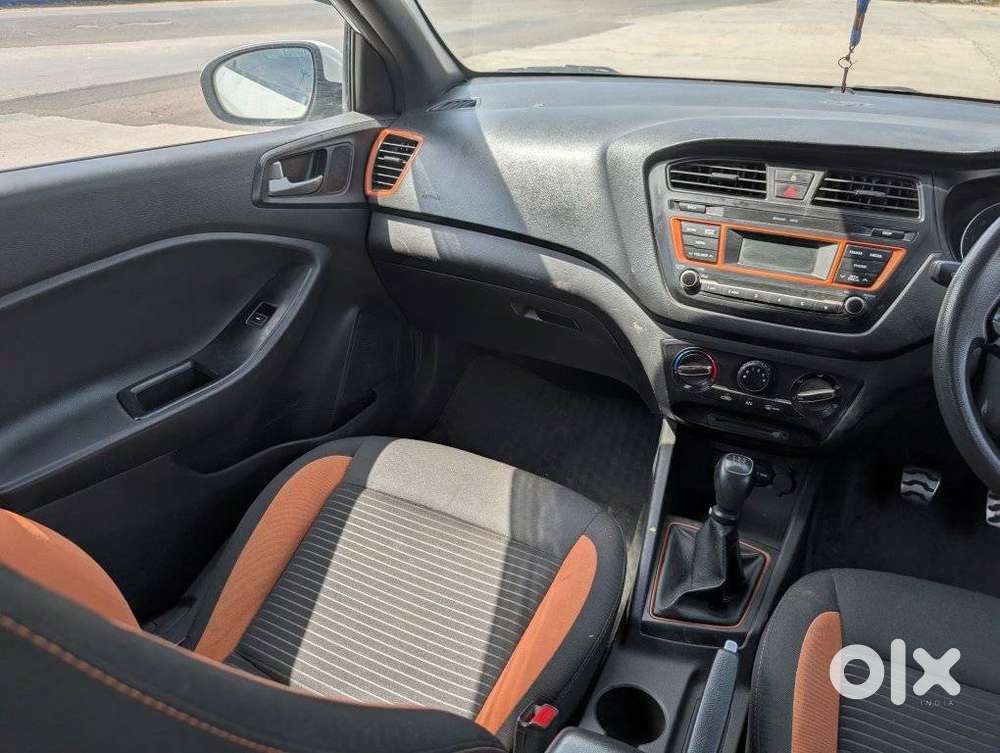 Hyundai I20 Sportz 1.2 Vtvt, 2017, Petrol