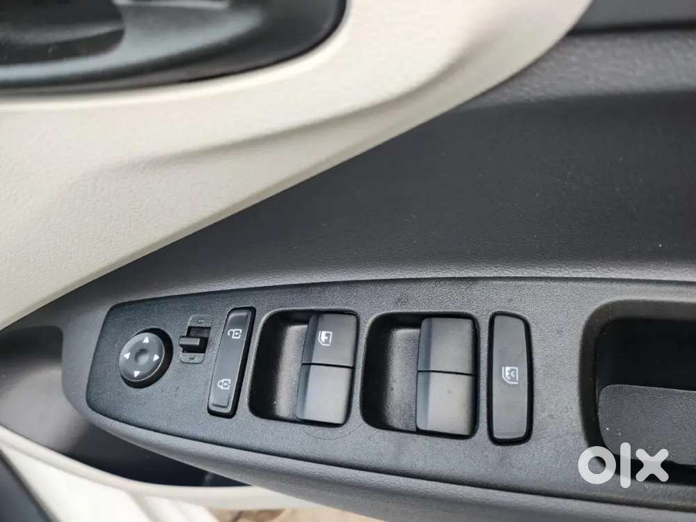 Hyundai Aura 1.2