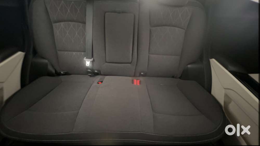 Mahindra Xuv 3xo Ax5l 1.2 Petrol At, 2024, Petrol