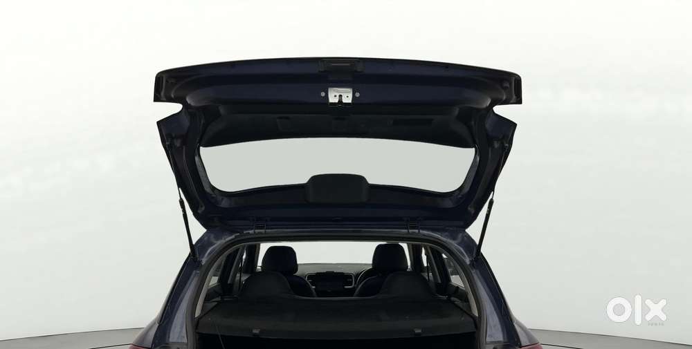 Hyundai Venue S, 2022, Petrol