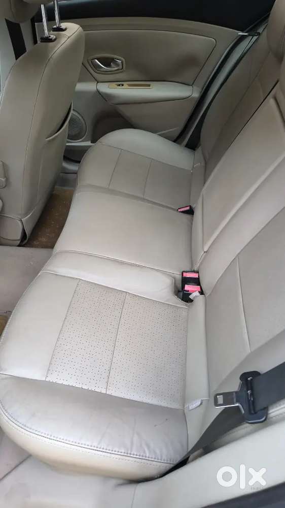 Renault Fluence 2012 Diesel 120000 Km Driven