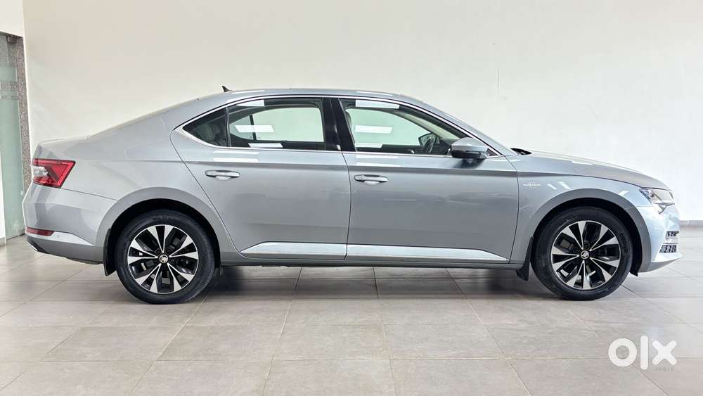 Skoda Superb 2.0 Tsi At L&k, 2021, Petrol