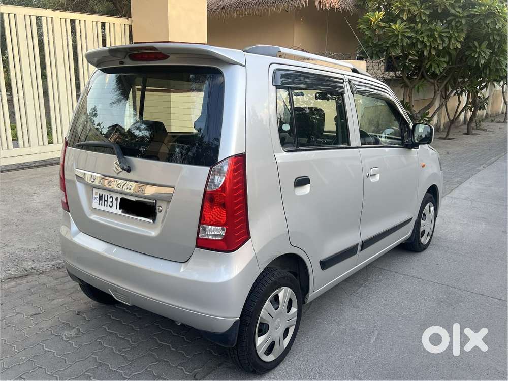 Maruti Suzuki Wagon R 1.0 Vxi Plus (o) Amt, 2017, Petrol