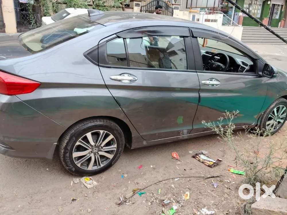 Honda City Zx 2017 Petrol Well Maintained
