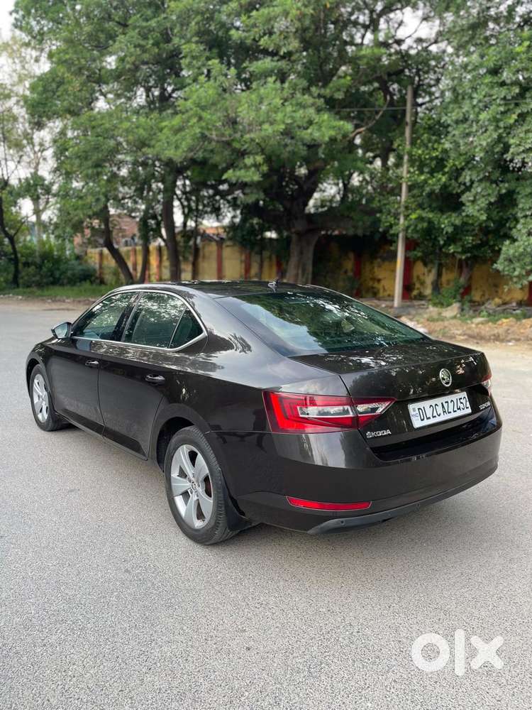 Skoda Superb Style 2.0 Tdi At, 2018, Petrol