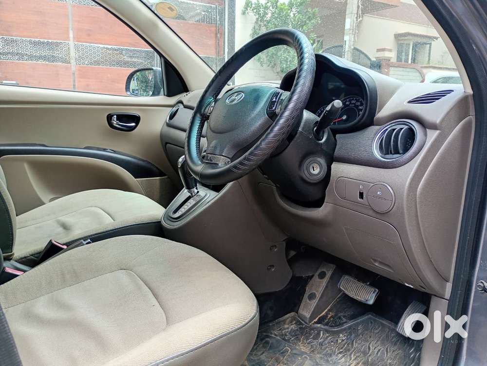 Hyundai i10 Magna Automatic, 2011, Petrol