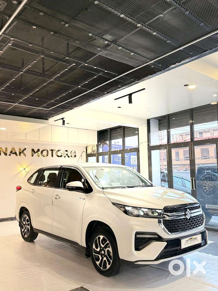 Maruti Suzuki Invicto Zeta Plus 7str, 2023, Cng & Hybrids