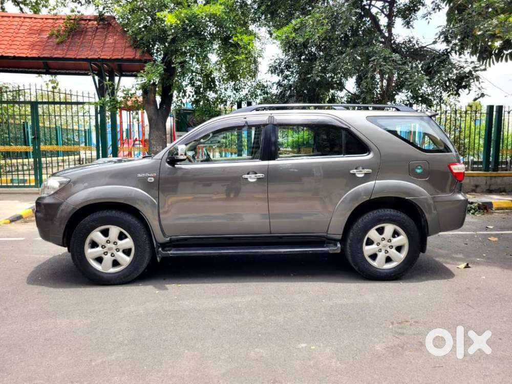 Toyota Fortuner 3.0 4x4 Manual, 2011, Diesel