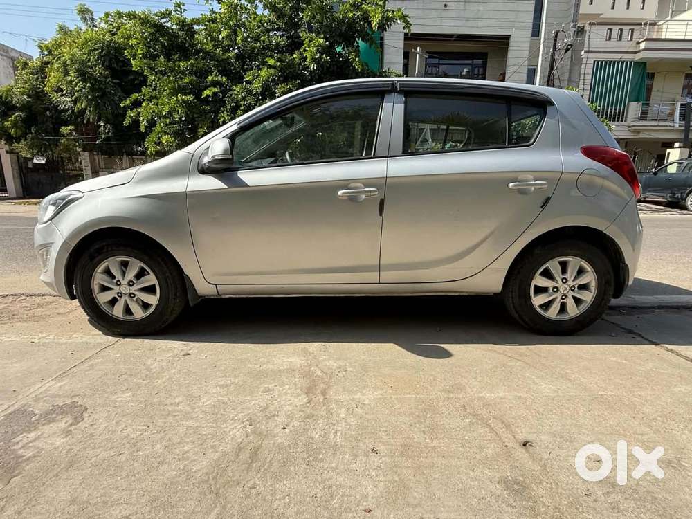 Hyundai I20 Sportz 1.2 Bs-iv, 2013, Petrol