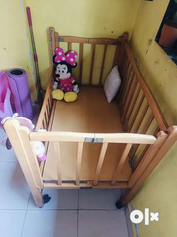 Olx baby outlet cradle