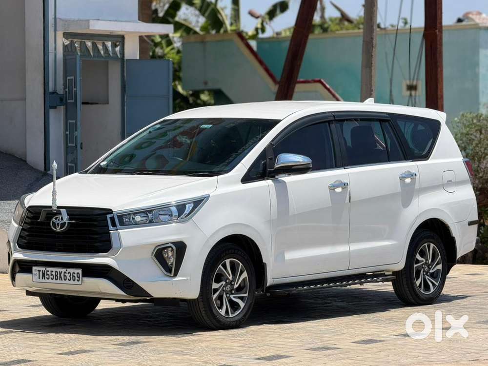 Toyota Innova Crysta 2.4 G Mt 8s, 2022, Diesel