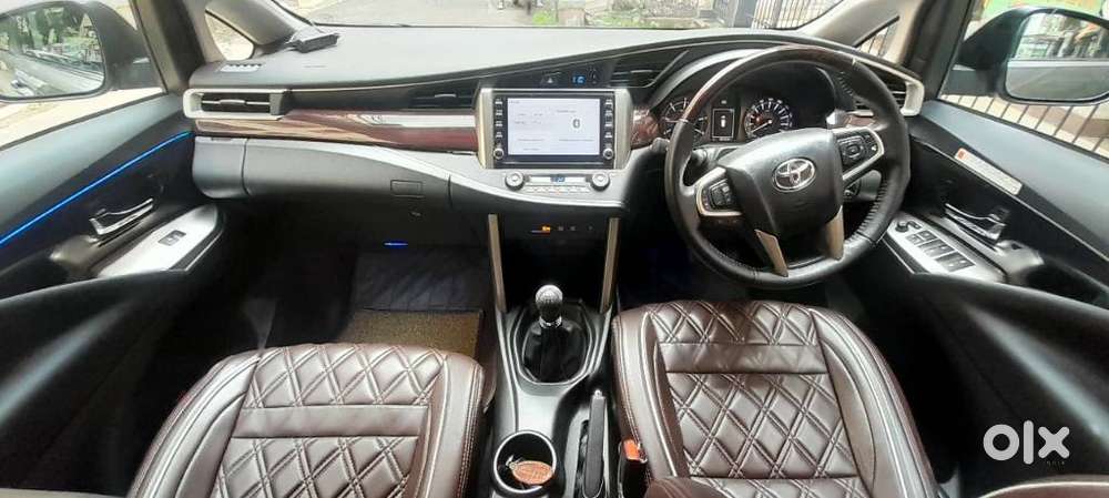 Toyota Innova Crysta 2.4 V 8 Str, 2023, Diesel