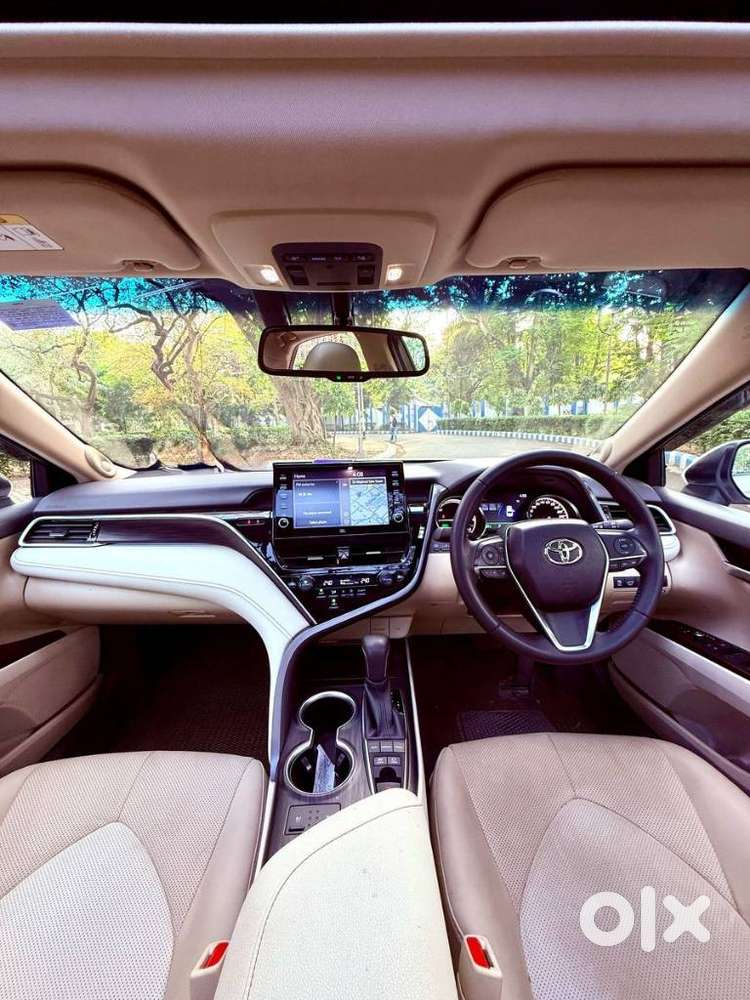 Toyota Camry Hybrid, 2024, Petrol