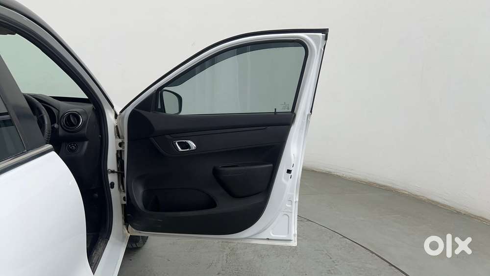 Renault Kwid 1.0 Climber (o) Dual Tone, 2022, Petrol