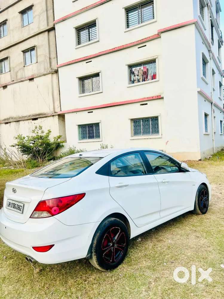 Hyundai Verna 2014 Petrol 70000 Km Driven